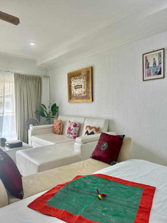 Postel nebo postele na pokoji v ubytování View Talay Residence 4 Jomtien Beach 56 Sqm big balcony pool view