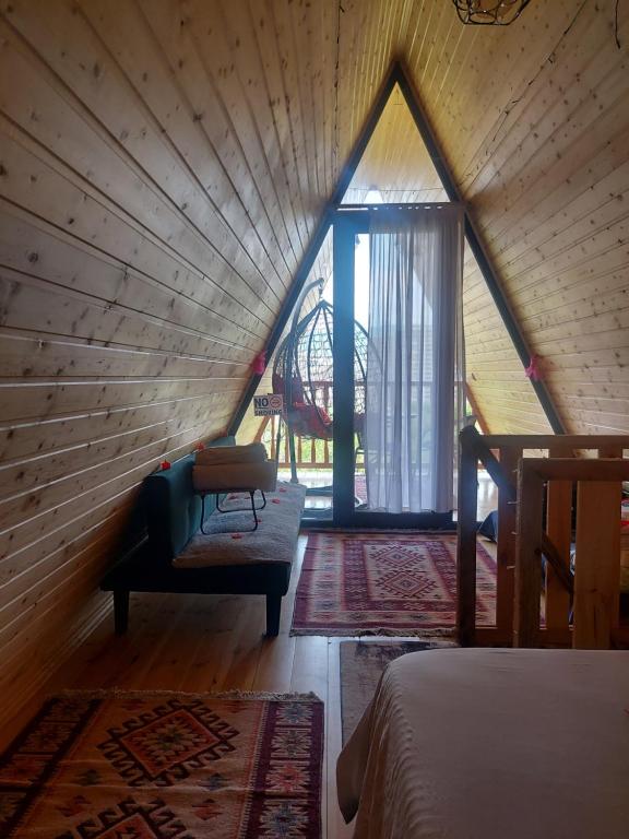 Postel nebo postele na pokoji v ubytování OUR heaven