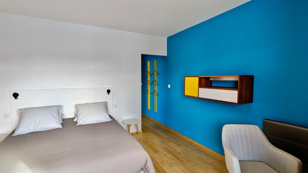 Postel nebo postele na pokoji v ubytování Balcons de Sorgeat - Chambres d'hôtes - Ecolodge en montagne
