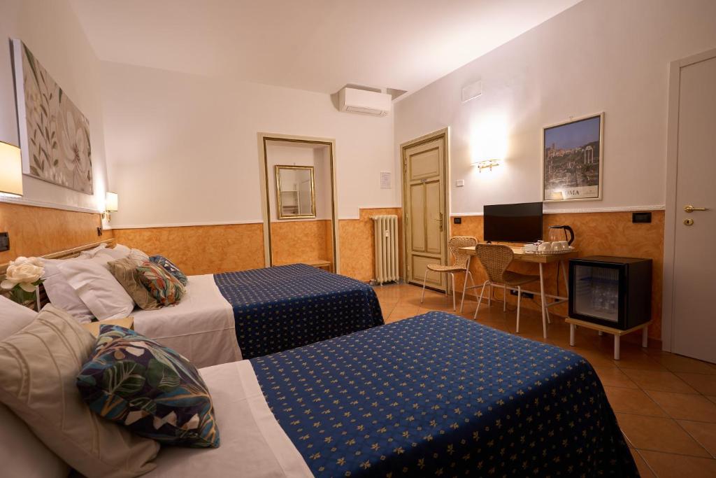 Hotel Ascot - Resim 5