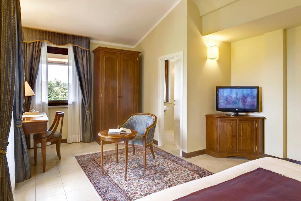 Villa Cattani Stuart XVII secolo