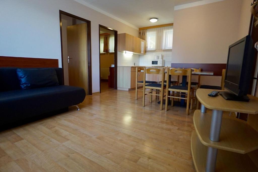 Kuchyňa alebo kuchynka v ubytovaní Appartement Alpensee