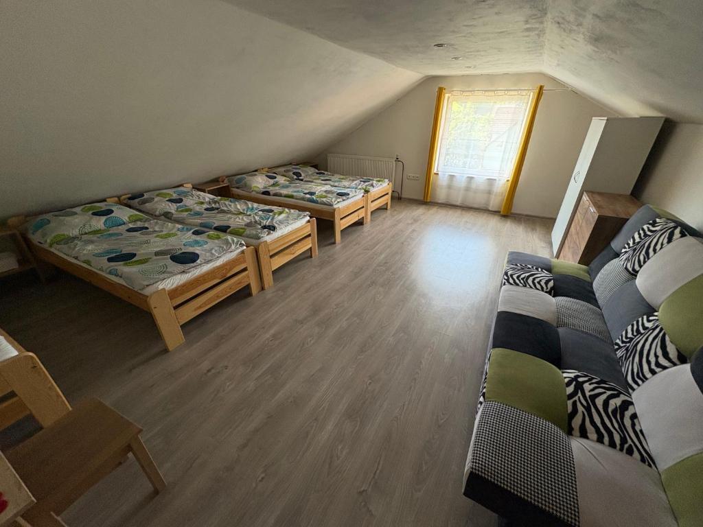 Postel nebo postele na pokoji v ubytování Ubytko u Karla