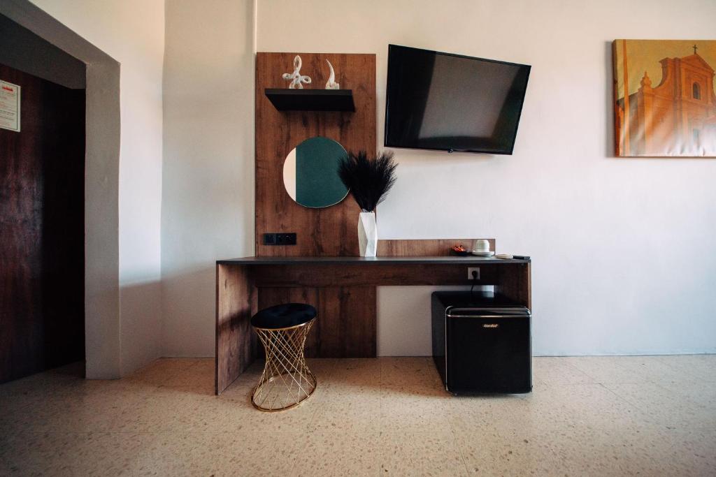 TV a/nebo společenská místnost v ubytování Rapture Gozo - Guesthouse