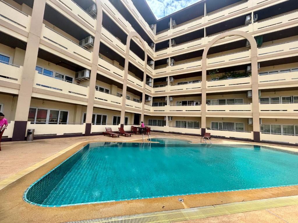 Bazén v ubytování View Talay Residence 4 Jomtien Beach 56 Sqm big balcony pool view nebo v jeho okolí