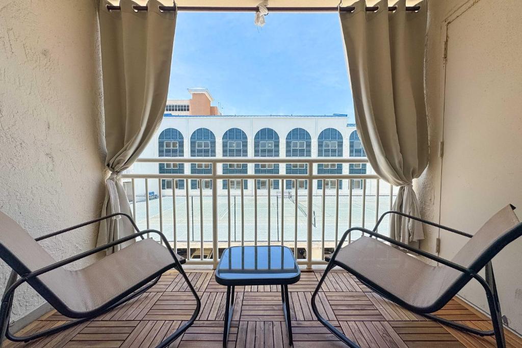 Balkón nebo terasa v ubytování Sugar Beach Unit 210