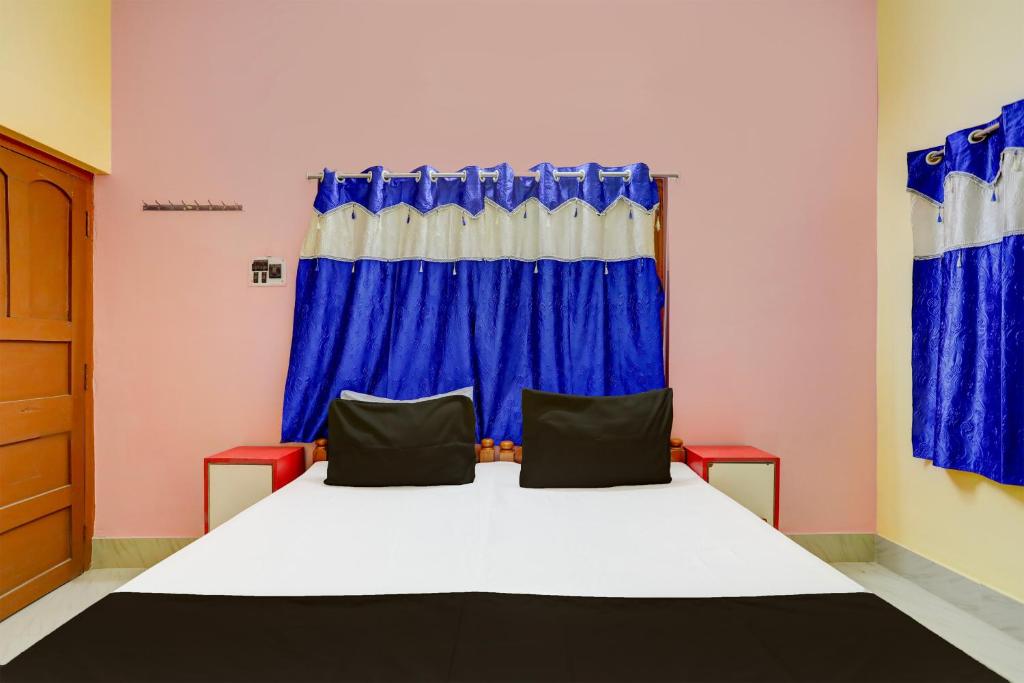 Postel nebo postele na pokoji v ubytování Super Hotel O A.R. Lodge