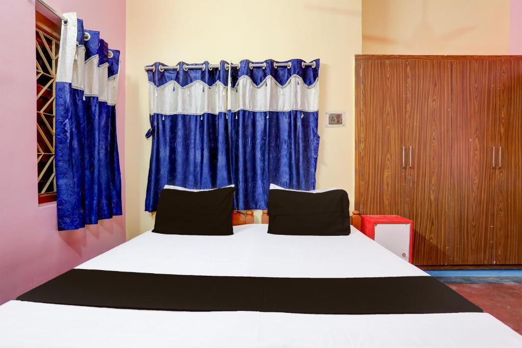 Postel nebo postele na pokoji v ubytování Super Hotel O A.R. Lodge