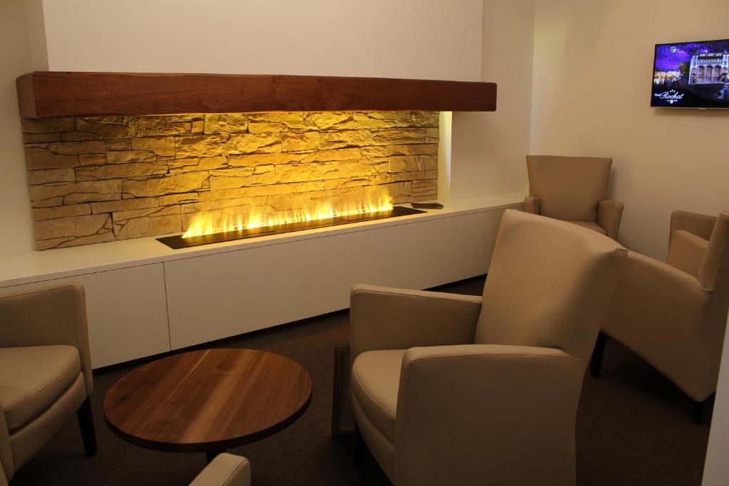 Central City Hotel Rochat - Resim 12