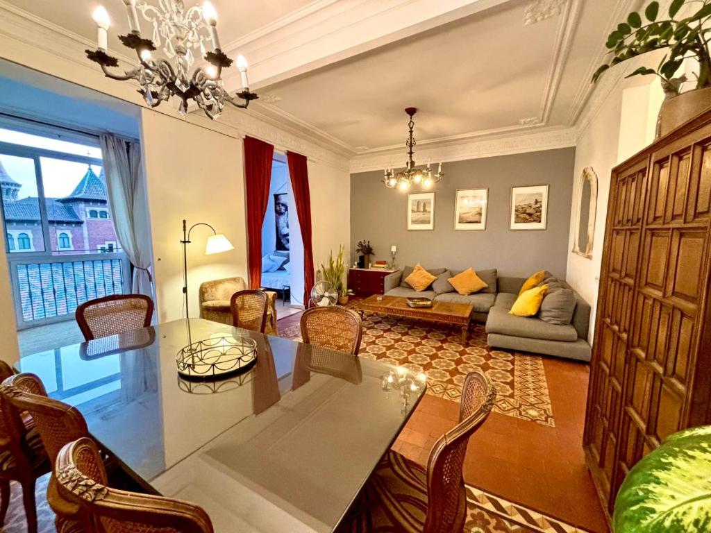 Céntrico y espacioso apartamento