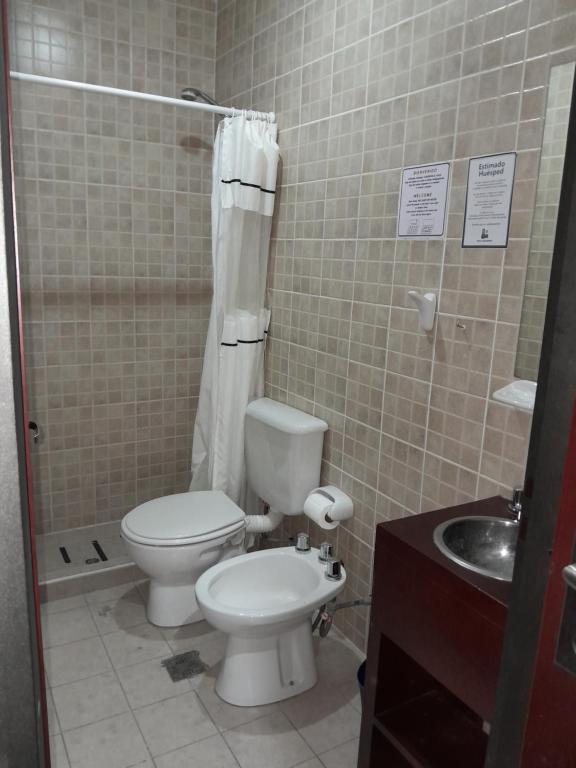 Phòng tắm tại Hotel Leguizamón