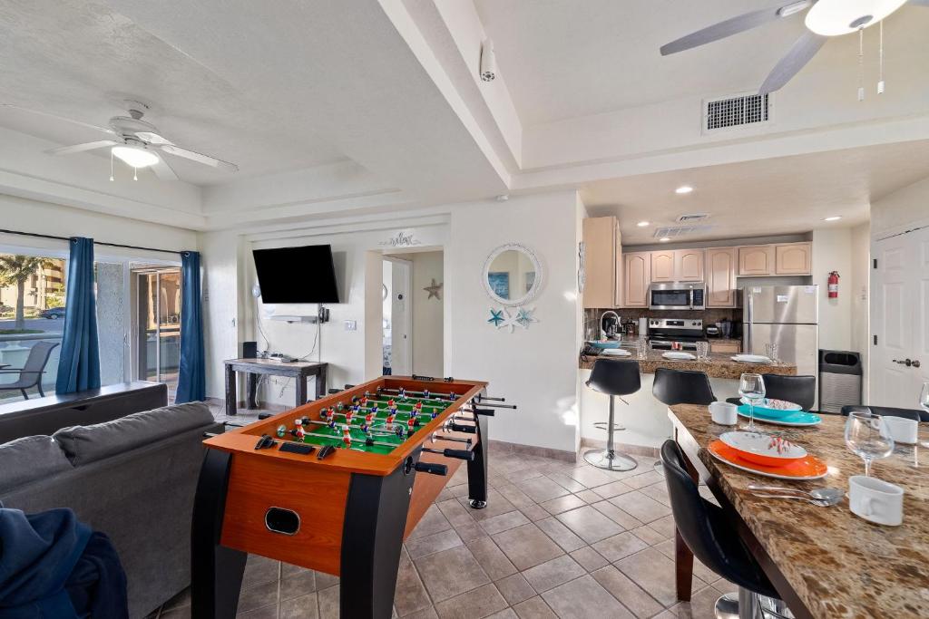 Las Palmas 2BR 2BA Suite Ground Floor- D101