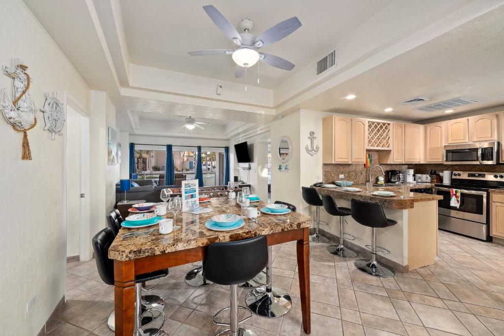 Las Palmas 2BR 2BA Suite Ground Floor- D101