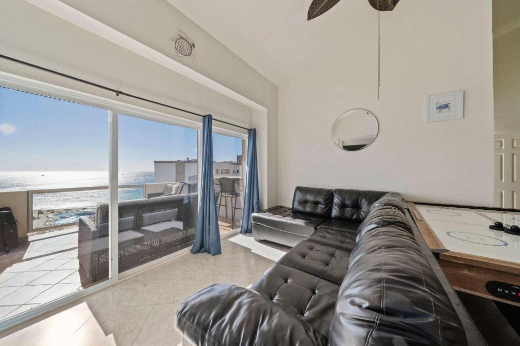 Stunning Aff Ulterior Penthouse image