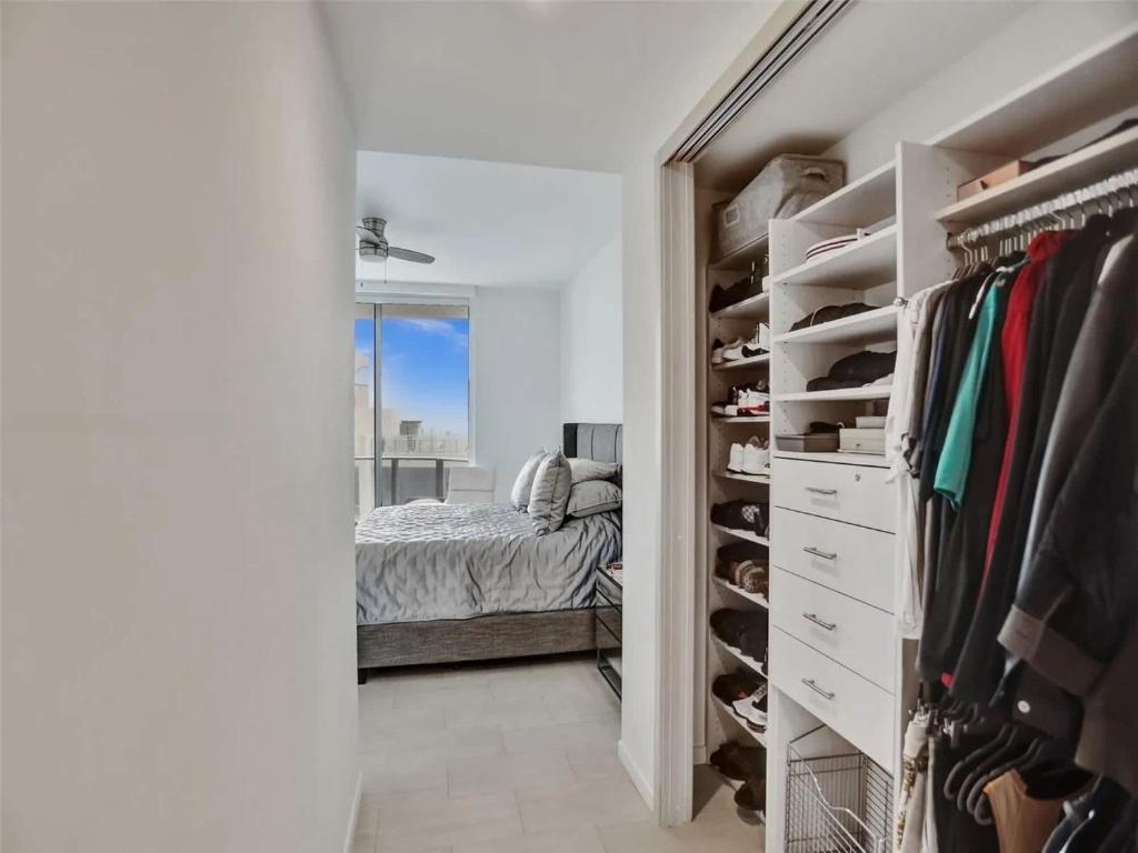 Postel nebo postele na pokoji v ubytování Elegant Penthouse with Bay Views in Brickell