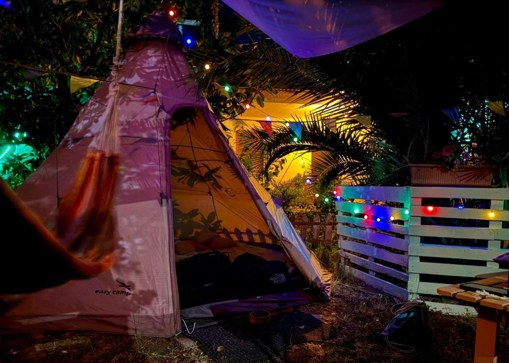 Fotografie z fotogalerie ubytování Art camp & museum v destinaci Néa Michanióna