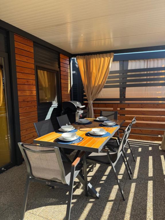 Posedenie v ubytovaní Mobile home Privlaka
