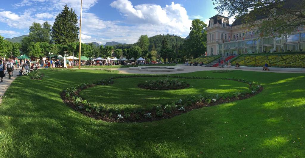 Vonkajšia záhrada v ubytovaní Villa Stadlmann