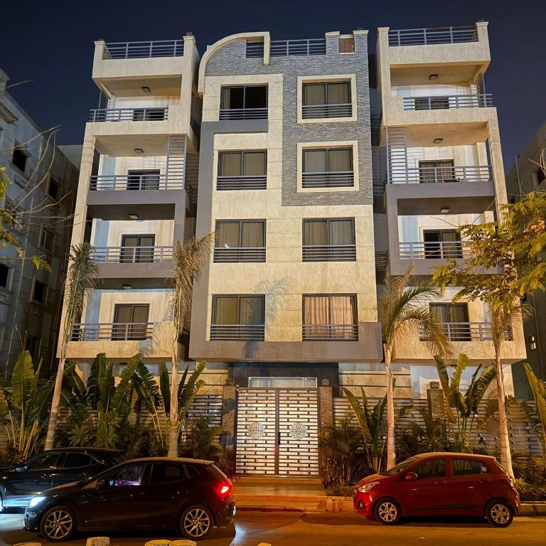 Homtel Residence AUC South 90s 4