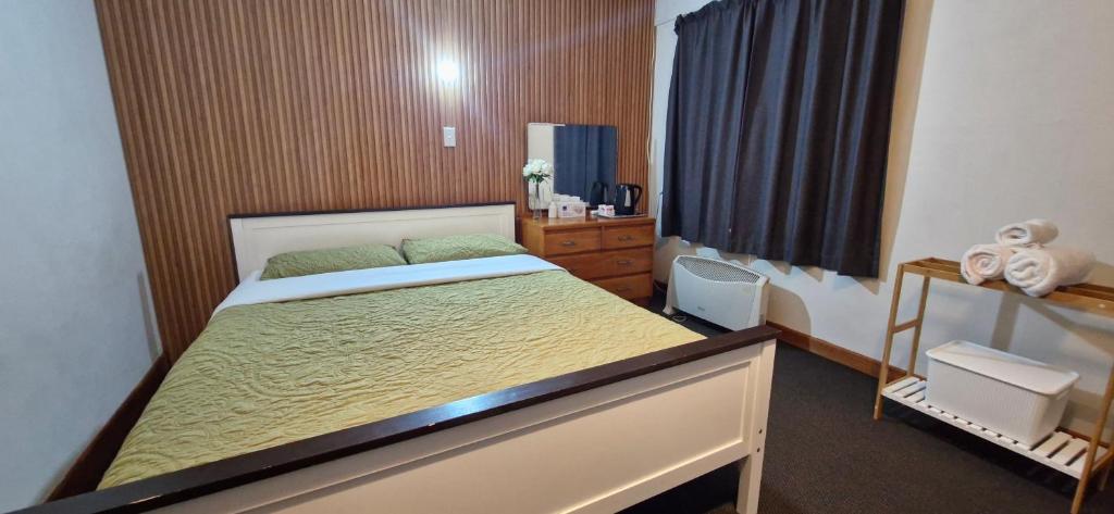 Hillcrest Term-Downstairs Room - Resim 7