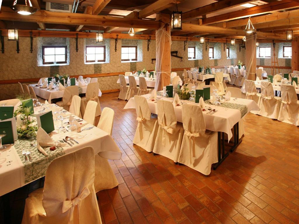 Restaurace v ubytování Worners Schloss Weingut & Wellness-Hotel