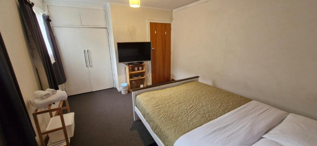 Hillcrest Term-Downstairs Room - Resim 11