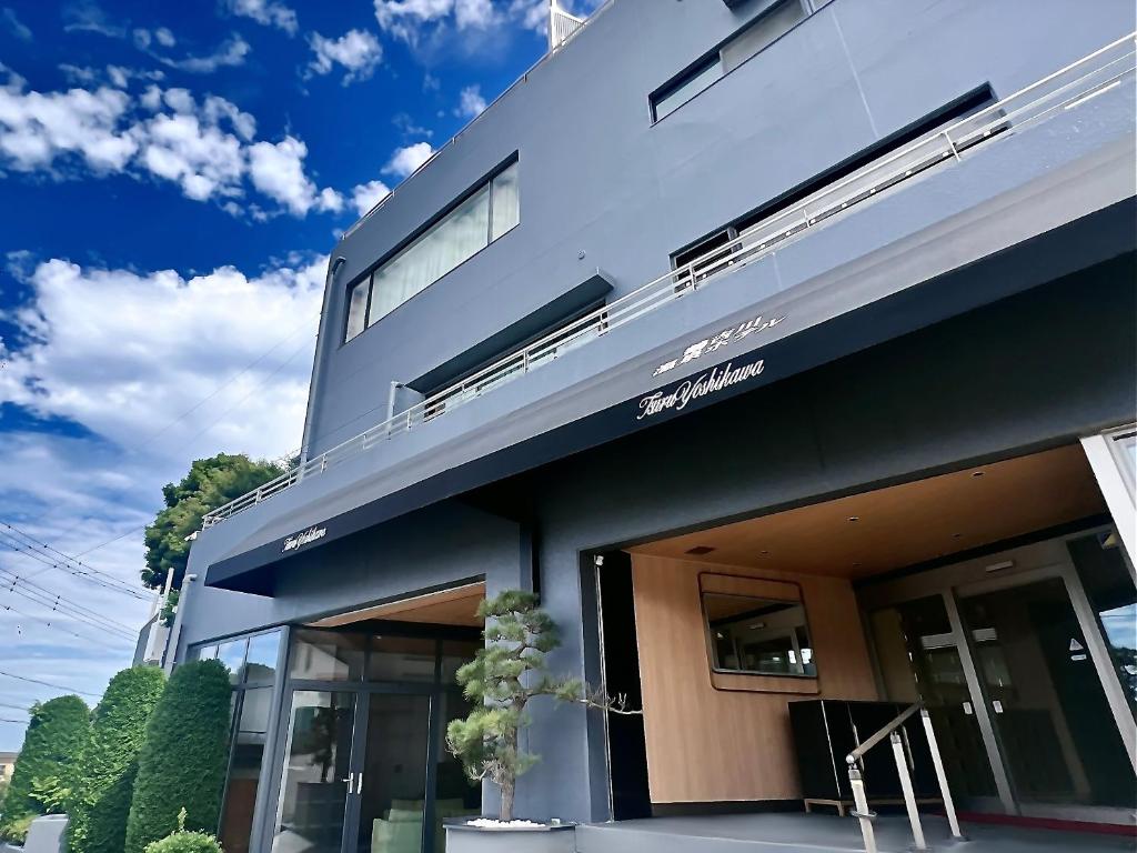 Το κτήριο όπου στεγάζεται  το ξενοδοχείο