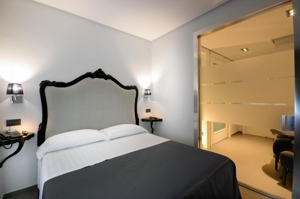 Barbarella Suite - Spa Suite