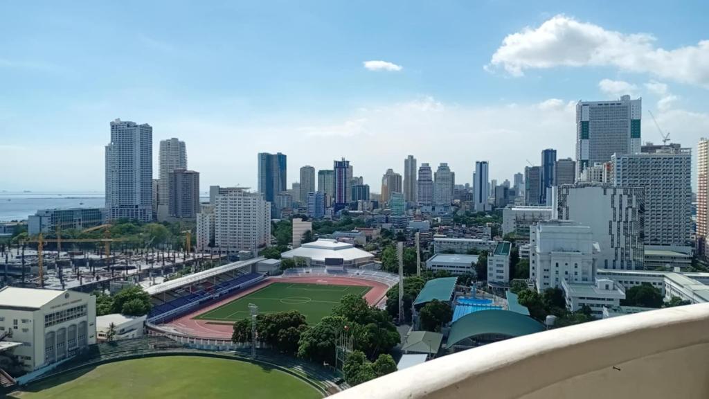 Γενική άποψη της πόλης Μανίλα ή θέα της πόλης από  αυτό το hostel