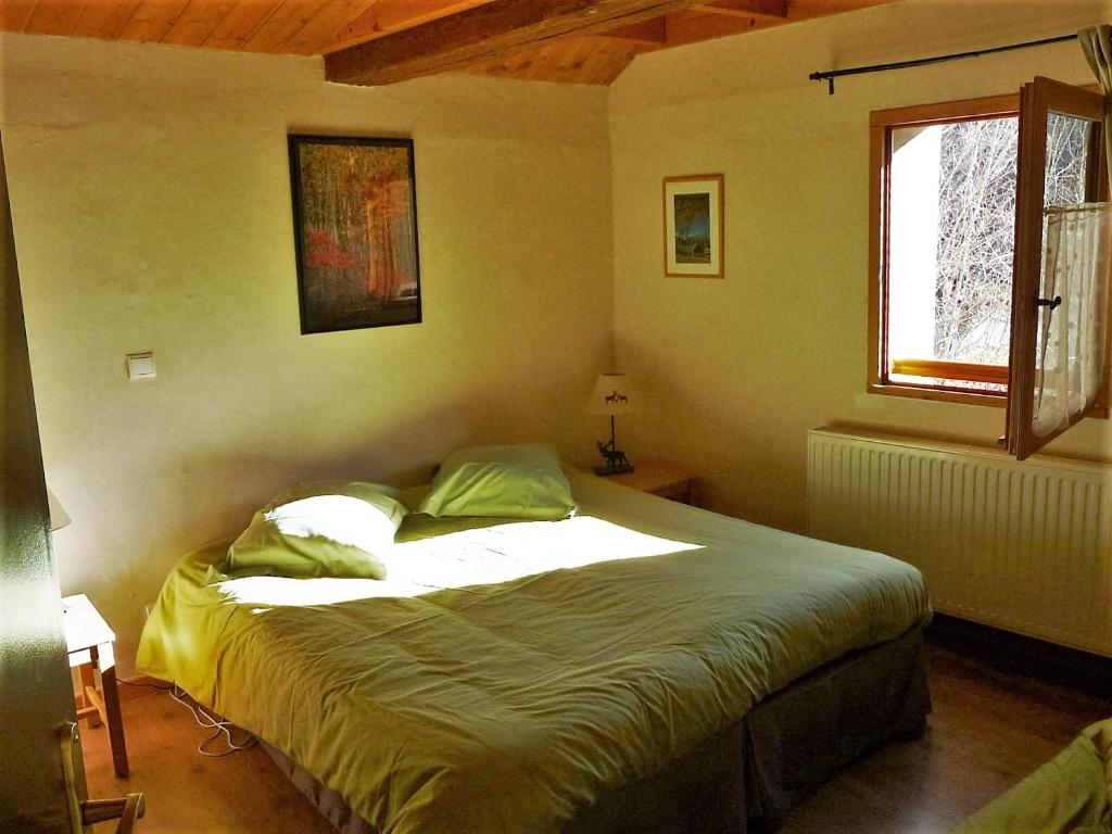 Gîte d'Etape Auberge de l'Ardoisière - Habitación Doble Con Vistas A La Montaña