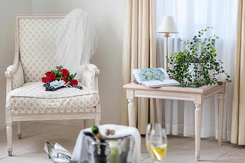 Nápoje v ubytování Hotell Gässlingen