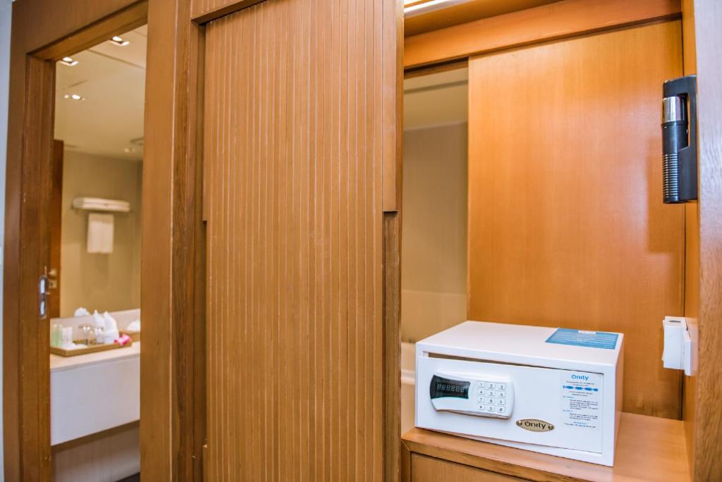 ASHLEE Hub Hotel Patong - Resim 30