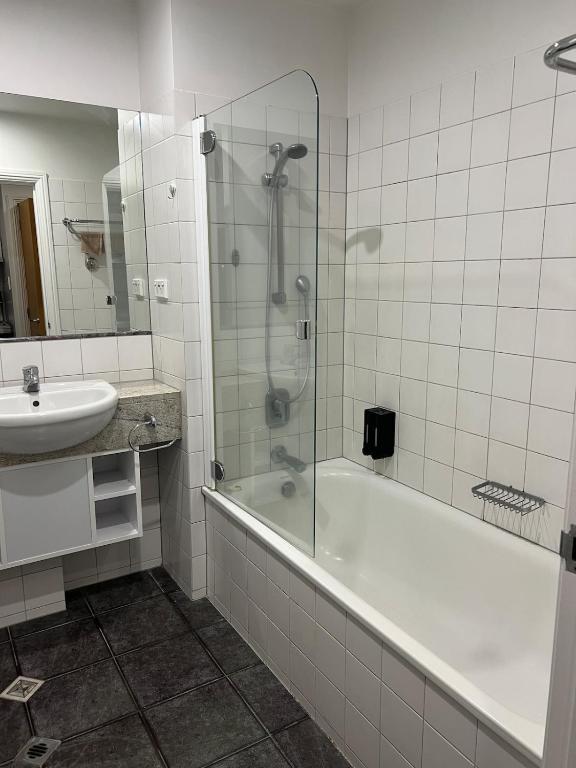 Spacious, Cosy City Studio - Resim 3