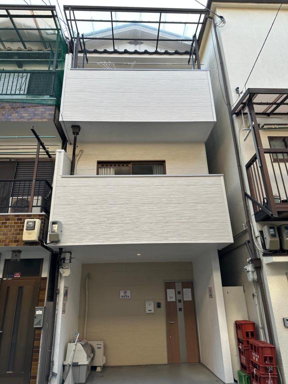 Wadaにある宇凪院-千本北の建物の入り口の眺め