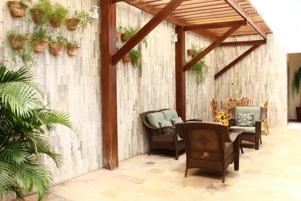  San Phillip Flat Hotel