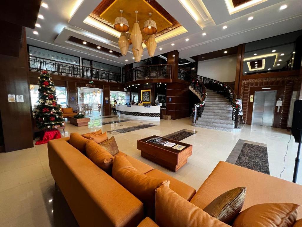 Posezení v ubytování Subic Grand Harbour Hotel Subic Bay