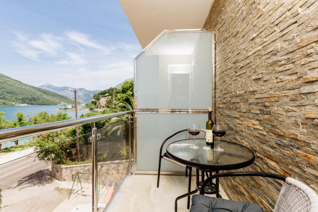 Dream Vacation Apartments - 16