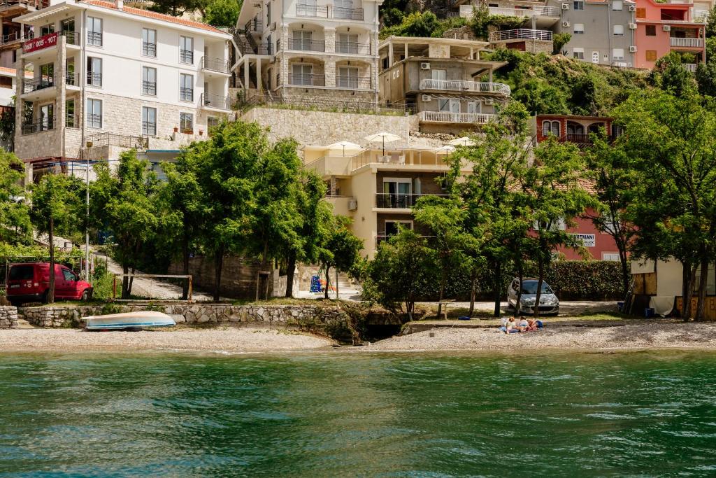 Dream Vacation Apartments - 7