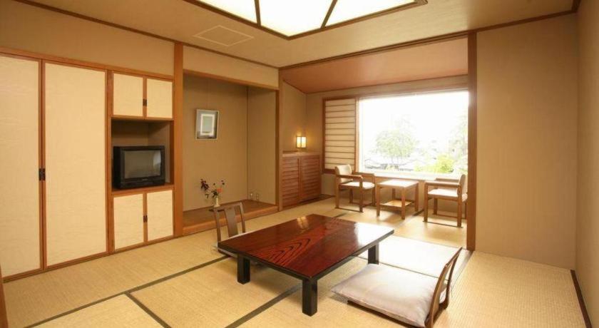 TV a/nebo společenská místnost v ubytování Hotel Tokoen