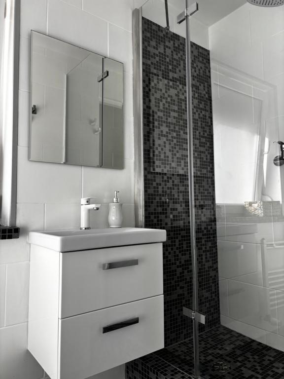 MK Hornik Apartament - Housity