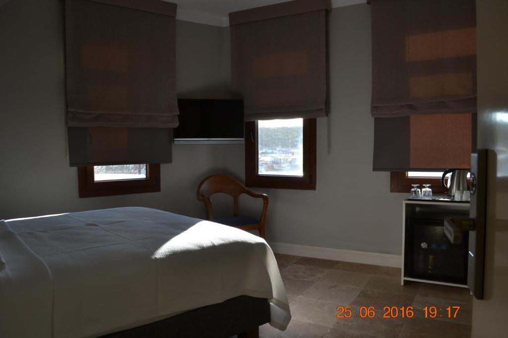 Teos Lodge - Klassieke Tweepersoonskamer Met Uitzicht Op Zee