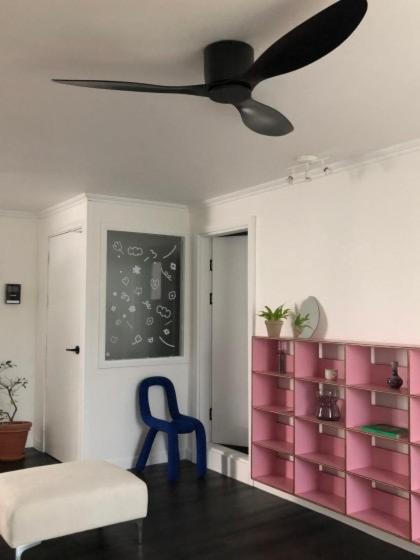 Postel nebo postele na pokoji v ubytování 플로우연남