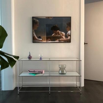 TV a/nebo společenská místnost v ubytování 플로우연남