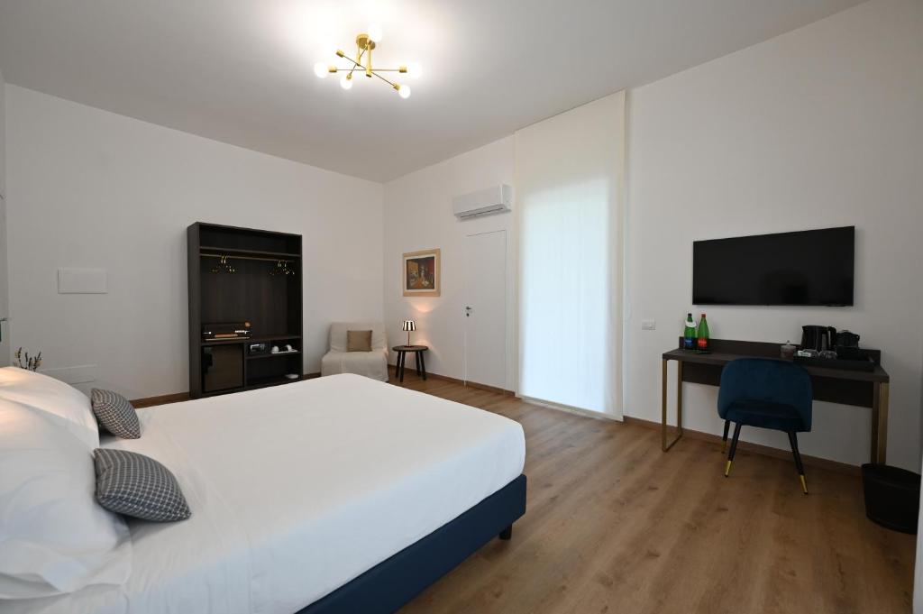 Spazio83 Comfort Rooms - Chambre Double De Luxe Avec Balcon
