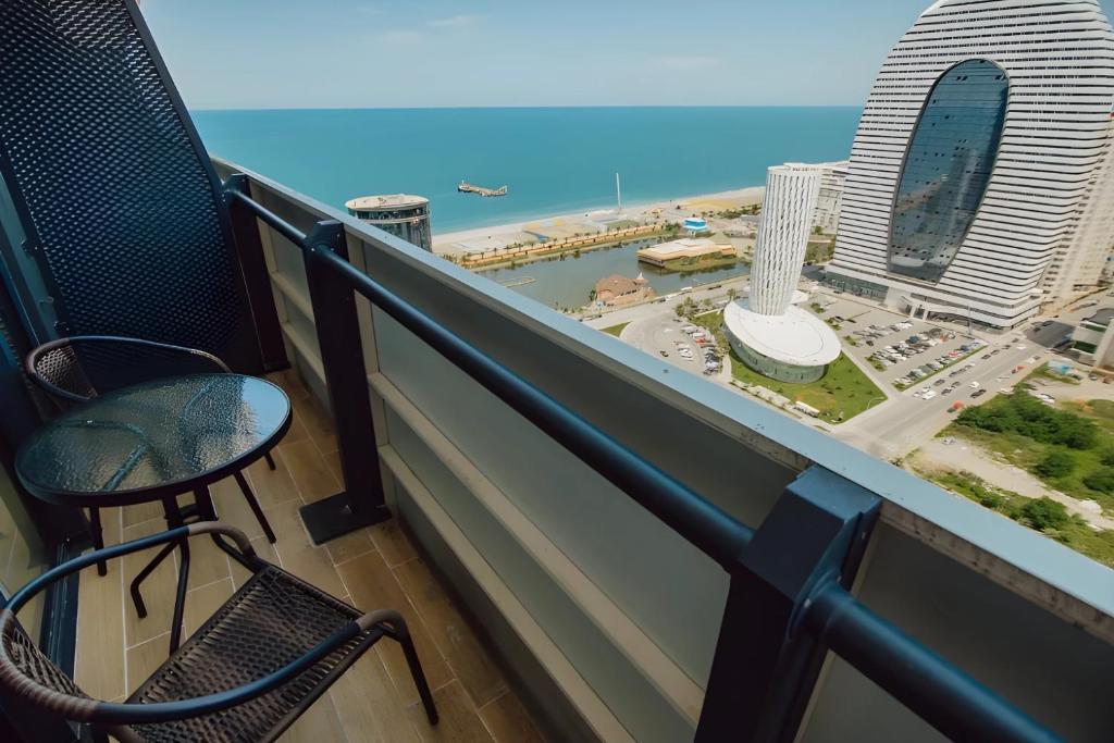 Üldine merevaade või majutusasutusest MY SUNSHINE APARTMENTS BATuMI pildistatud vaade