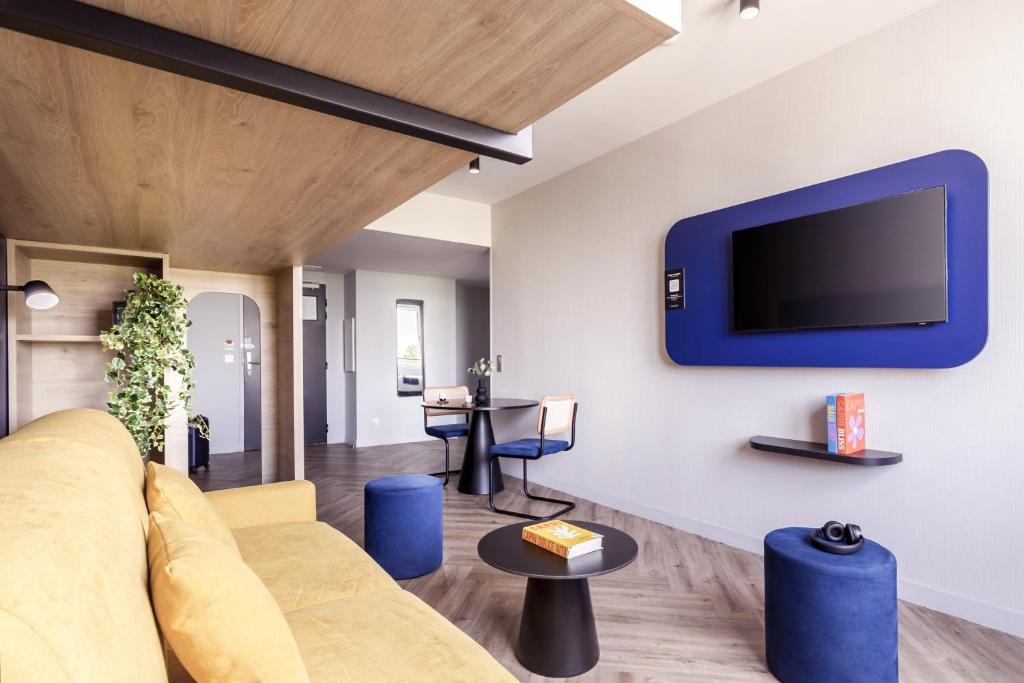 Appart'City Collection Paris Roissy CDG Airport - Large One-Bedroom Apartment