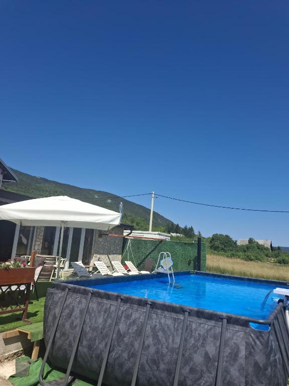 Bazén v ubytování Guest House Mijić nebo v jeho okolí