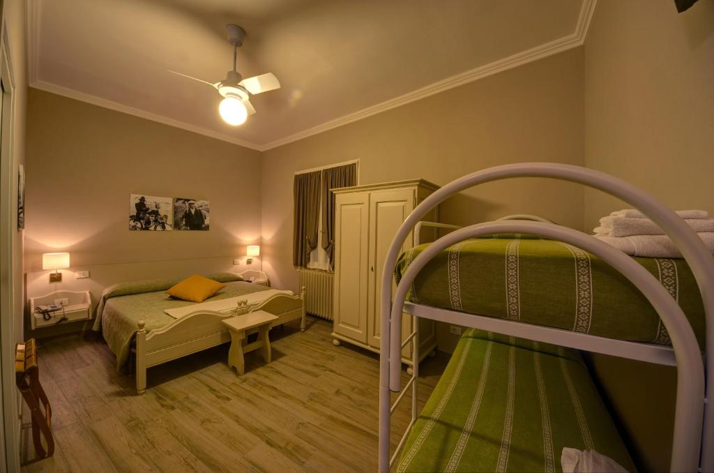 Hotel Ristorante Bologna - Habitación Cuádruple