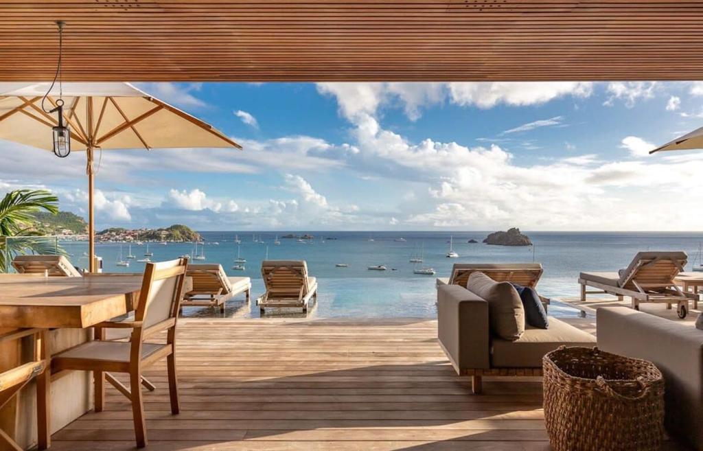 Your Villa Right Next on the Beach