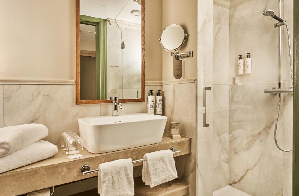 Hotel Ullensvang - Habitación Familiar Estándar